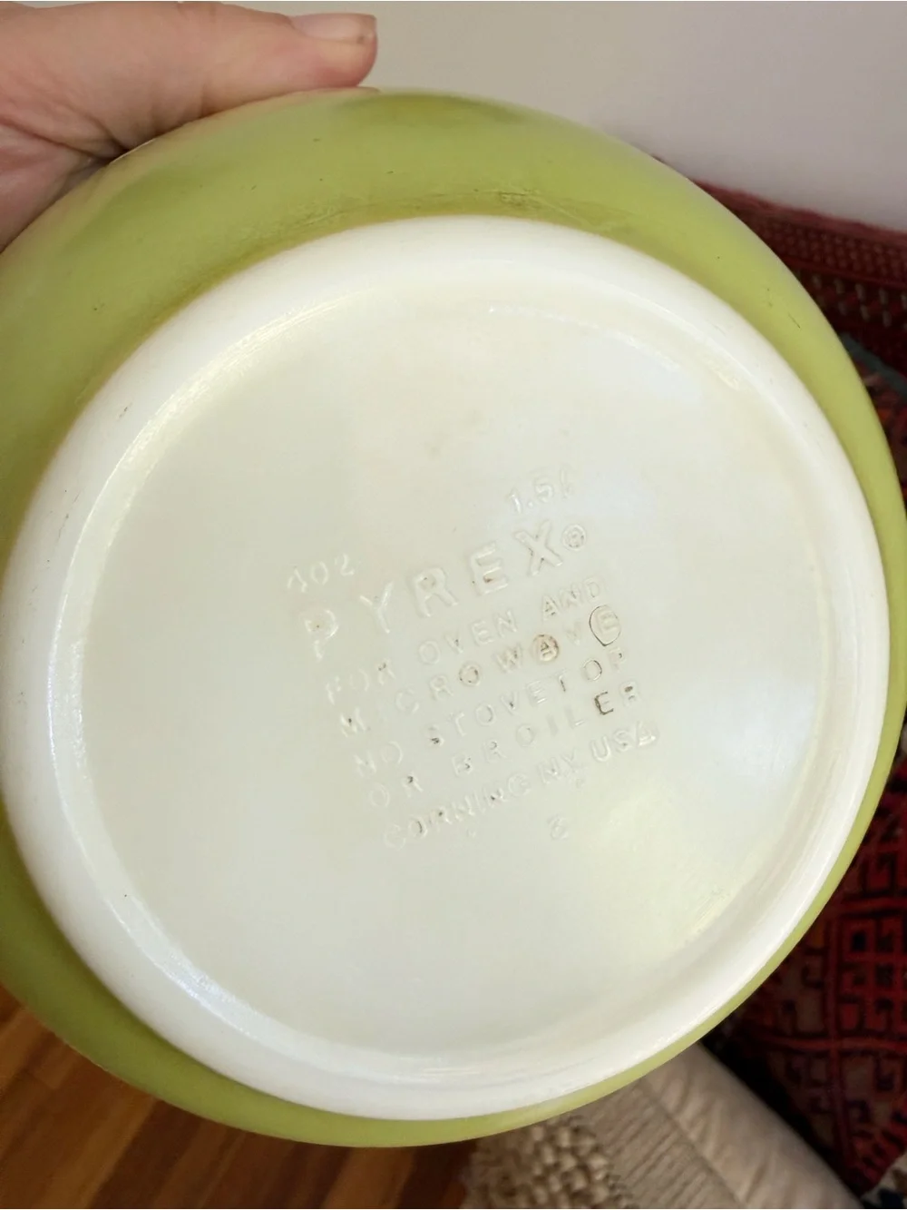 Pyrex vintage spring